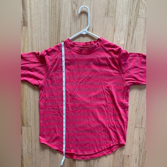 Women’s‎ Zella Long Sleeve Tee Shirt, Pink w/Stripes, Thumbholes, size XS, Comfy - Picture 3 of 5